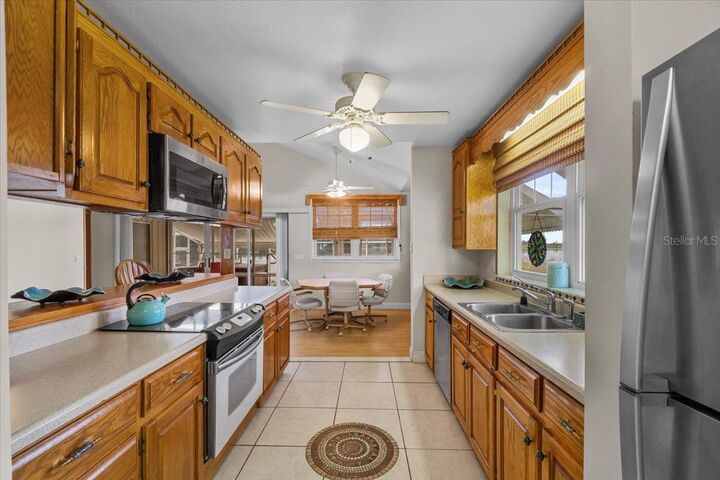 Property Photo:  585 Sellars Drive  FL 33850 