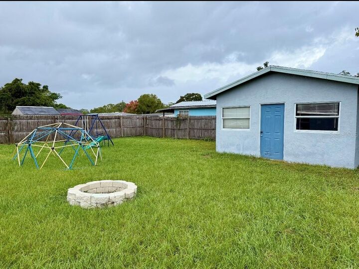 Property Photo: 6021 Yucatan Drive FL 32807