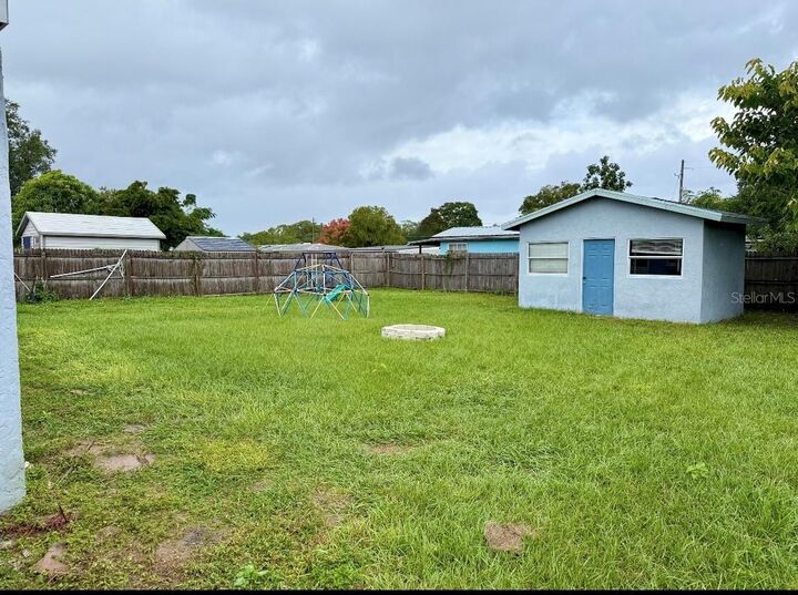 Property Photo: 6021 Yucatan Drive FL 32807