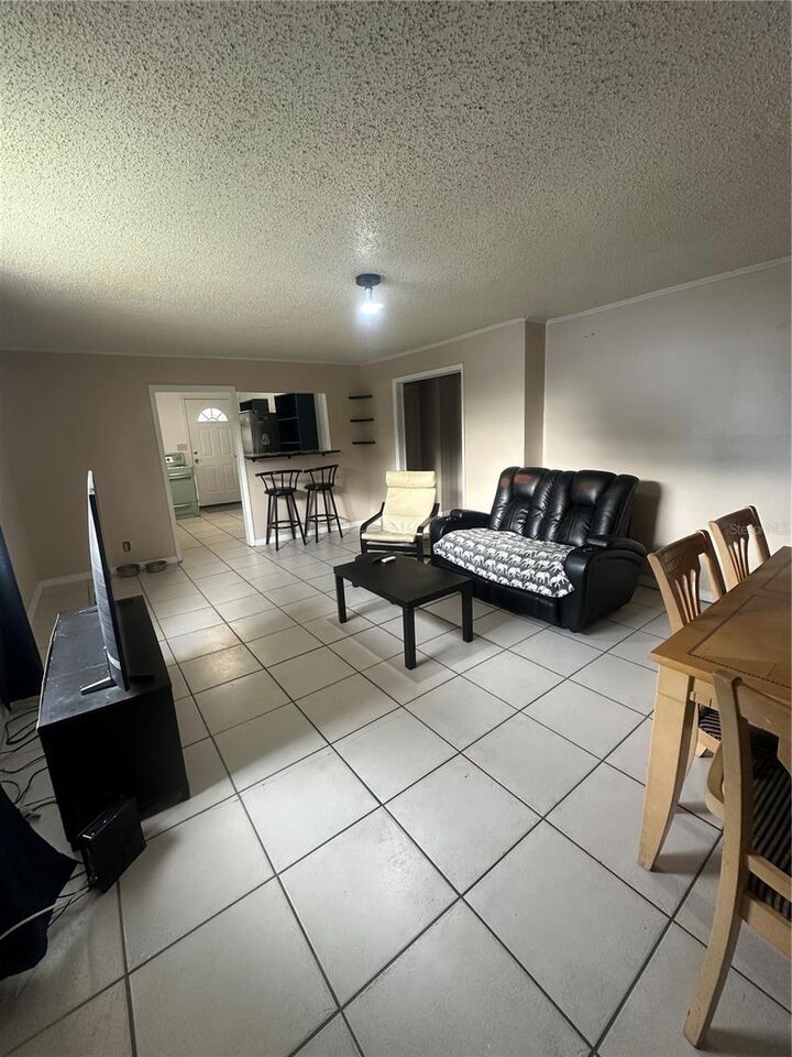 Property Photo: 3923 W Flora Street FL 33614