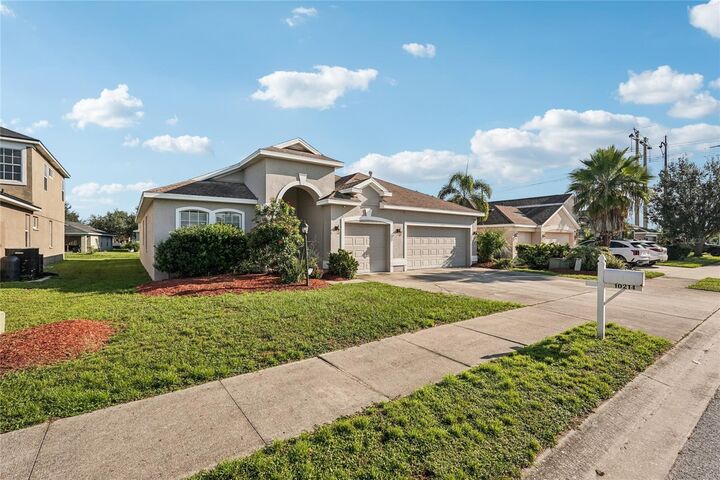 Property Photo:  10214 35th Street E  FL 34219 
