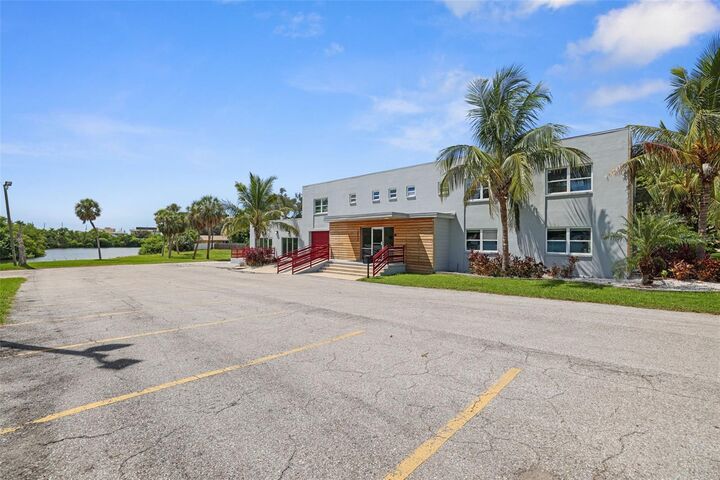 Property Photo:  10830 Navajo Drive  FL 33708 
