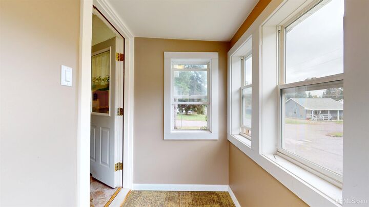 Property Photo:  1410 Front Street  MI 49945