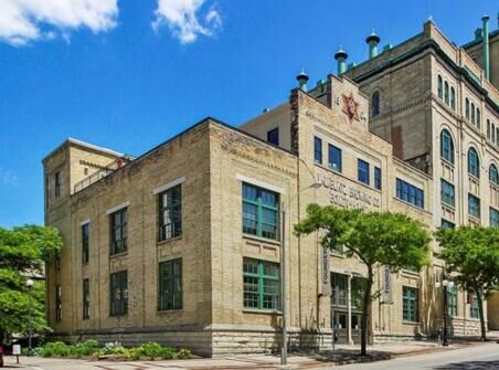 Property Photo:  270 E Highland Ave 1244  WI 53202 