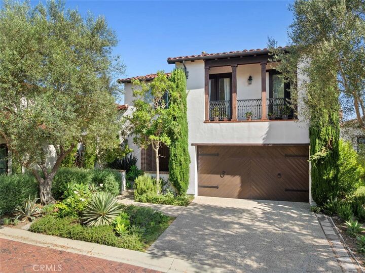 Property Photo:  4 Still Water  CA 92657 