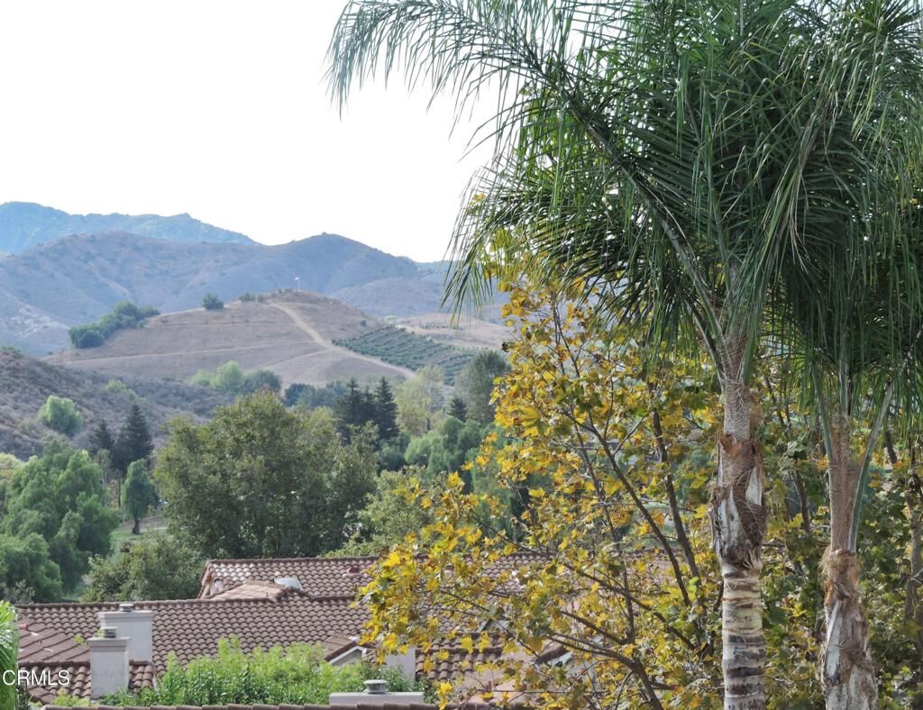 Property Photo:  650 Ivywood Lane F  CA 93065