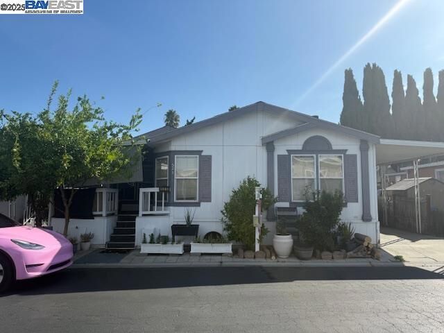Property Photo: 2151 Oakland Rd CA 95131