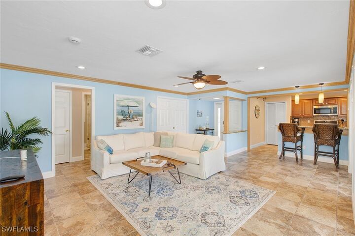 Property Photo:  816 Manor Terrace  FL 34145 