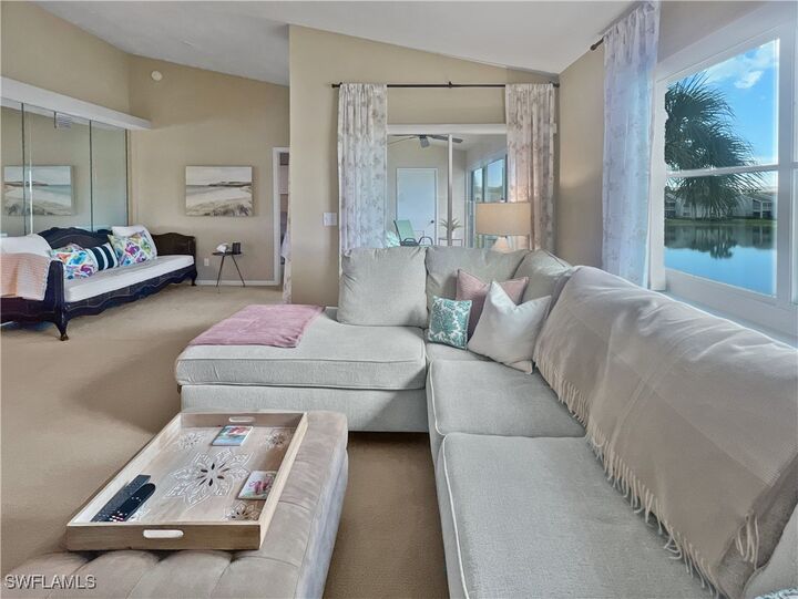 Property Photo:  