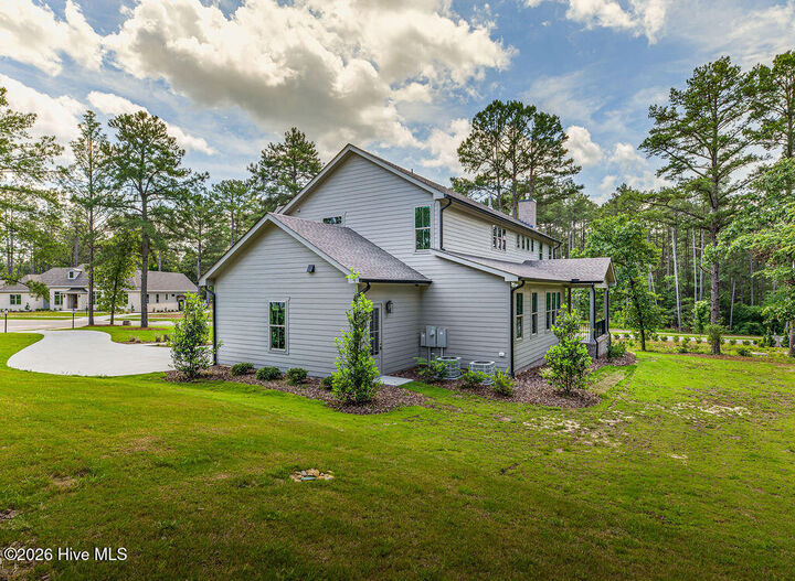 Property Photo:  305 Sloan Lane  NC 28374 