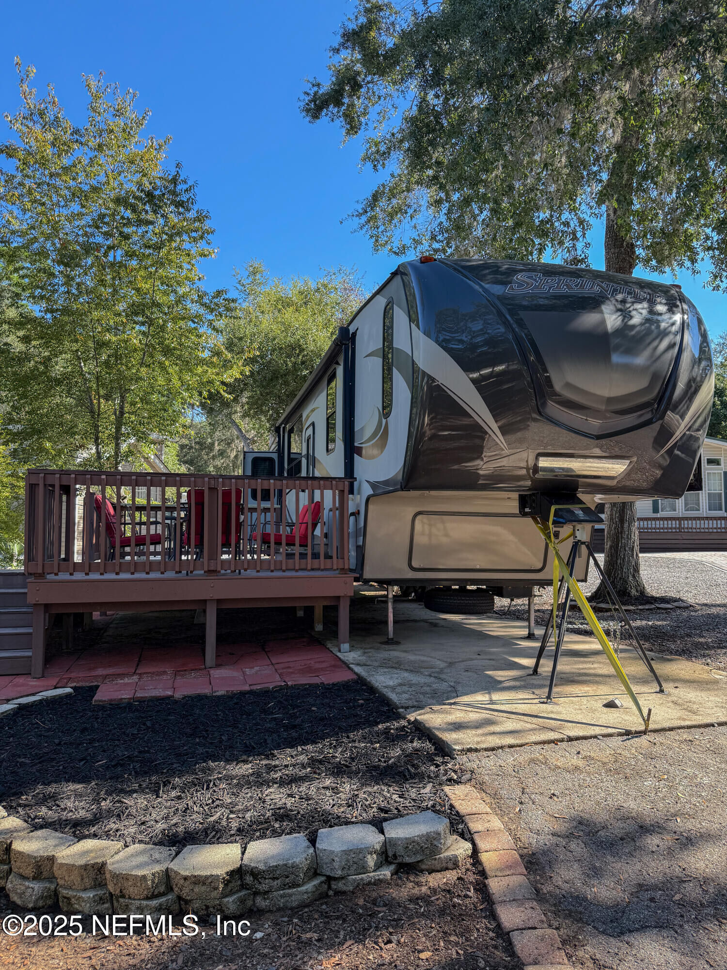 Property Photo:  25129 NE 143rd Lot 479 Lane  FL 32134 