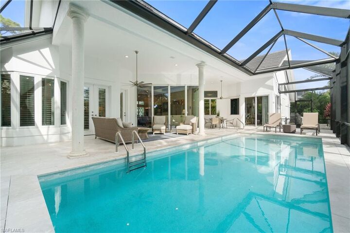Property Photo:  708 Turkey Oak Ln  FL 34108 
