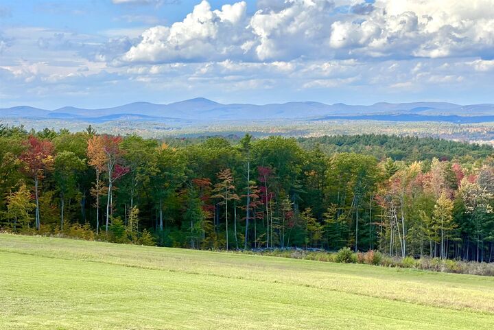 Property Photo:  152 Evans Road  NH 03218