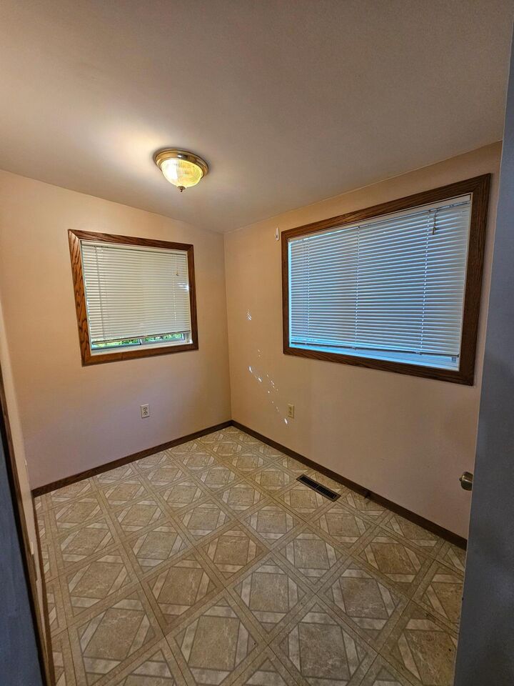 Property Photo:  626 Erie Avenue  MN 56441 