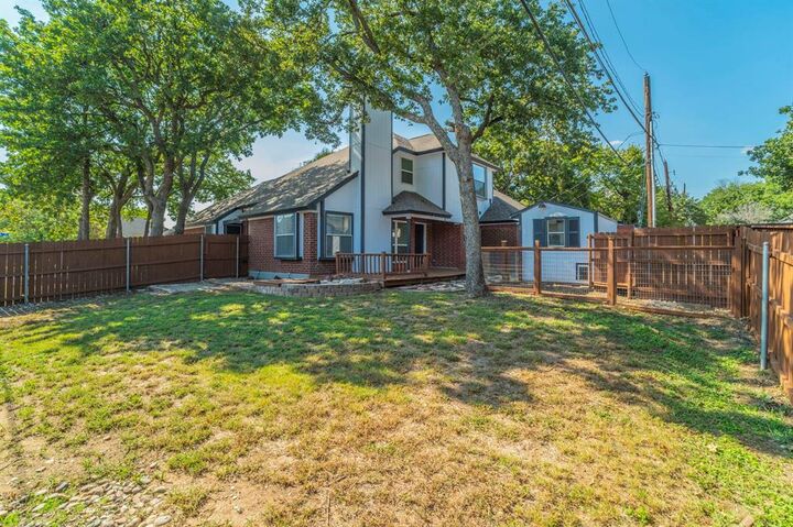 Property Photo:  5629 Chimney Rock Drive  TX 76017