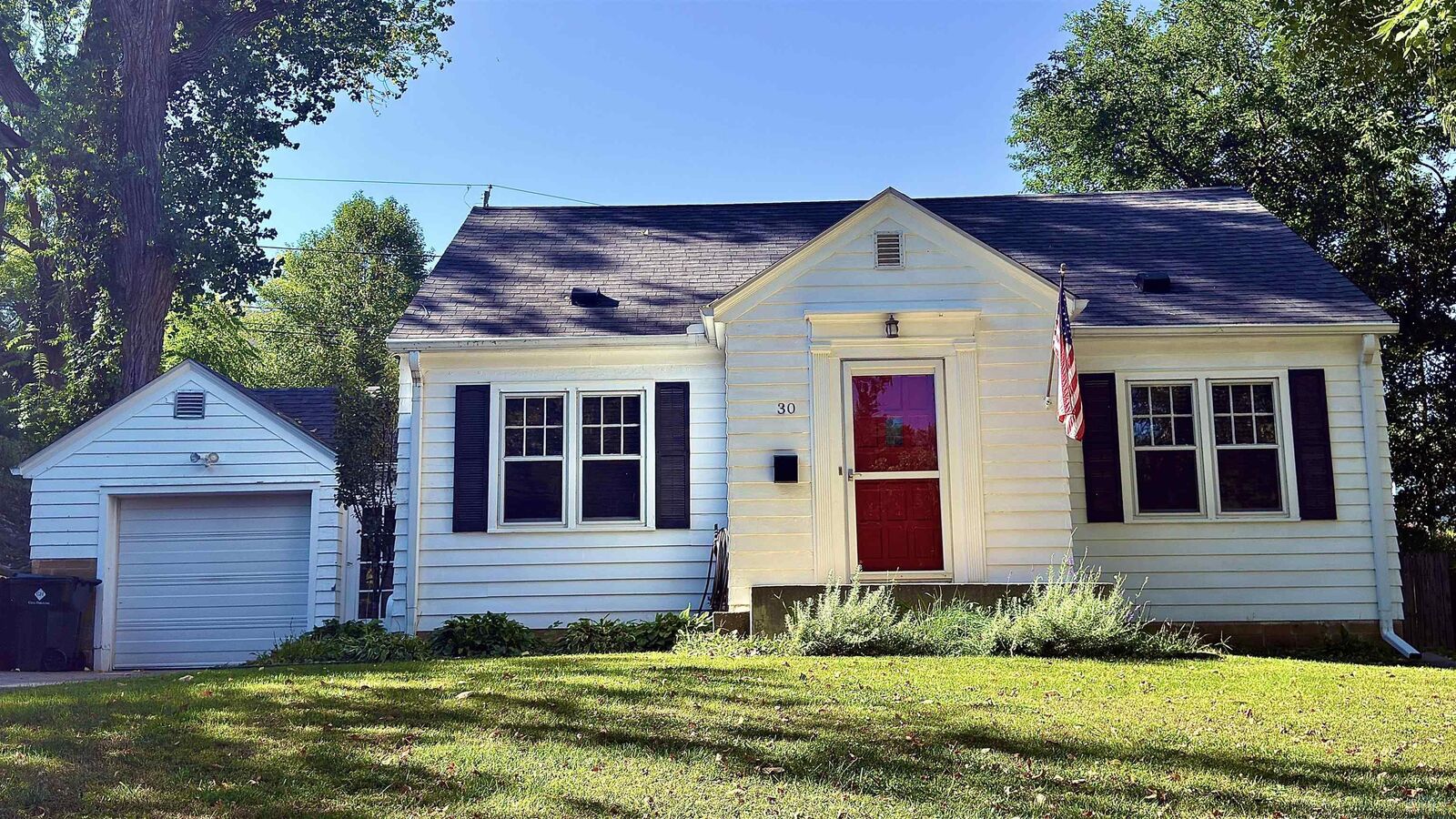 Property Photo: 30 Stewart Avenue IA 51104