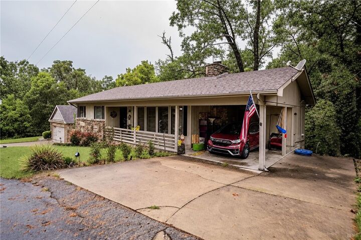 Property Photo: 16 Coverack Lane AR 72714