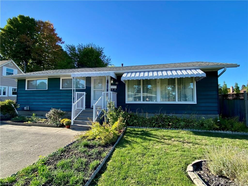 Photo de la propriété:  41 Dunsdon Street  ON N3R 3J2 