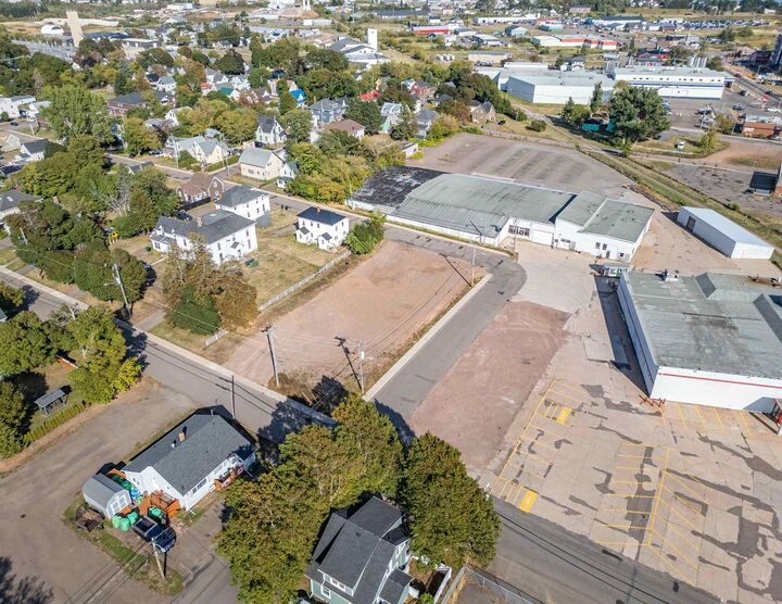 Property Photo: 19 Eustane Street D PE C1N 2V4