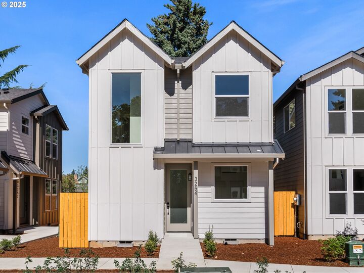 3254 SE 115th Ave  Portland OR 97266 photo
