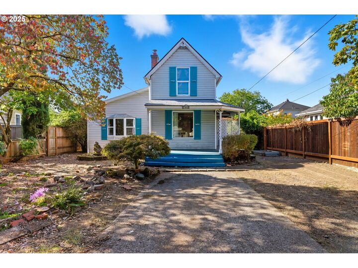 7453 N Stockton Ave  Portland OR 97203 photo