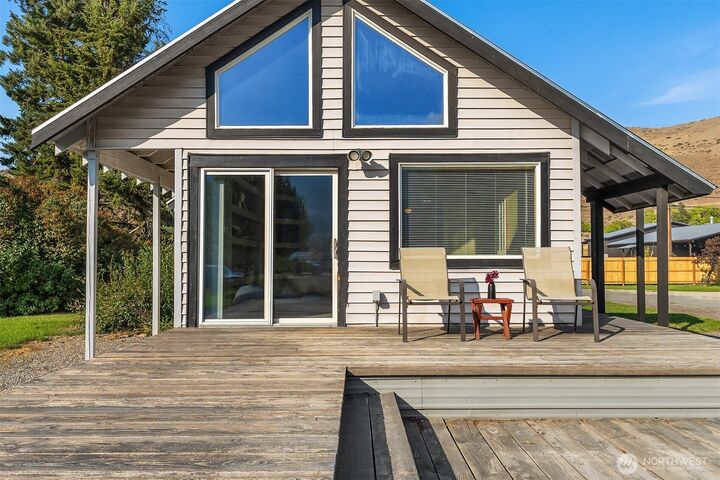 Property Photo:  1215  Methow Valley Hwy E  WA 98856 
