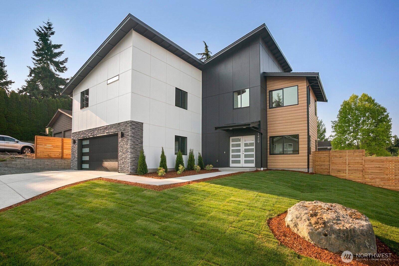 Property Photo:  1429 S 259th Street  WA 98198 