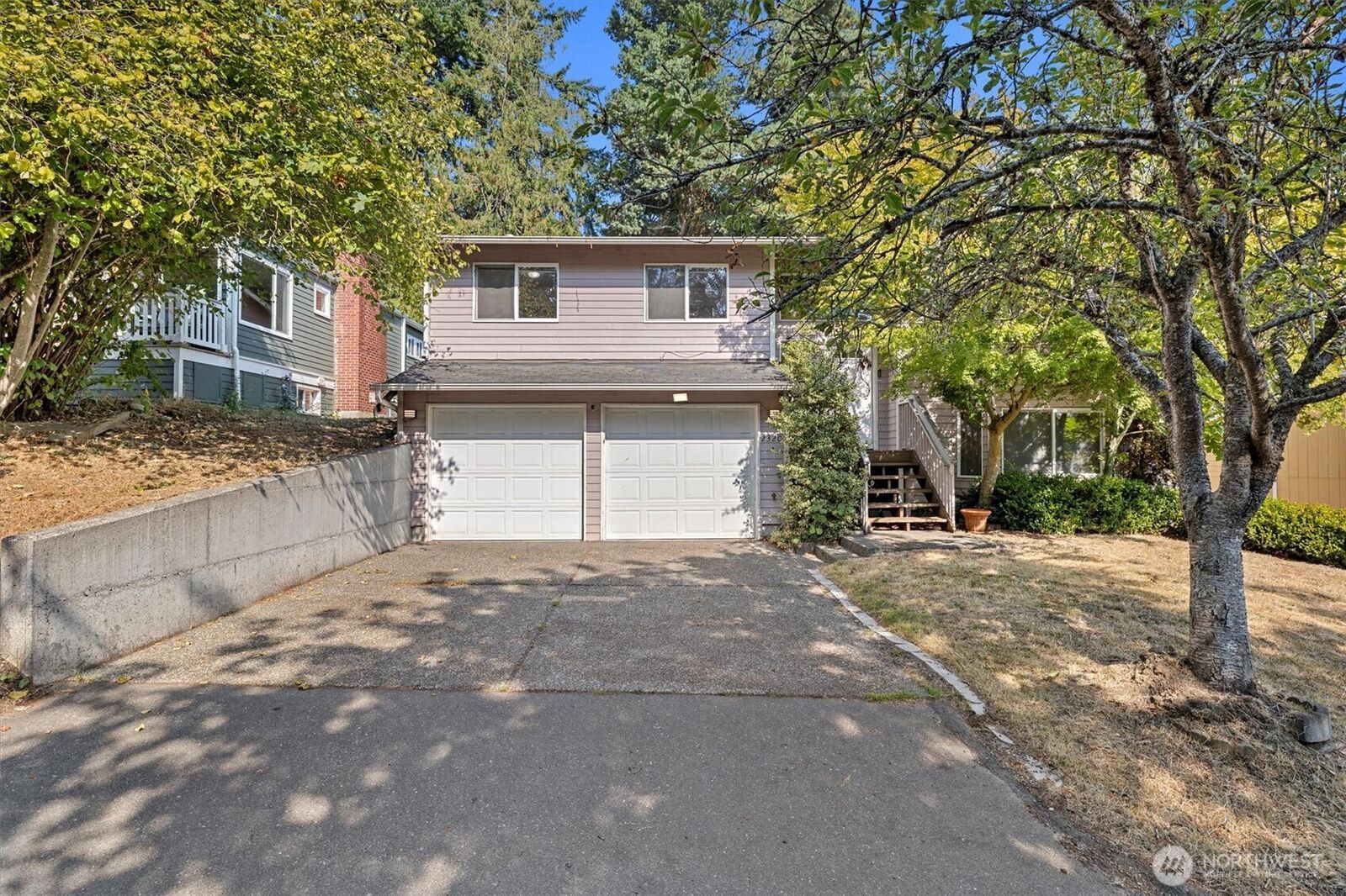 Property Photo:  2320 NE 102nd Street  WA 98125 