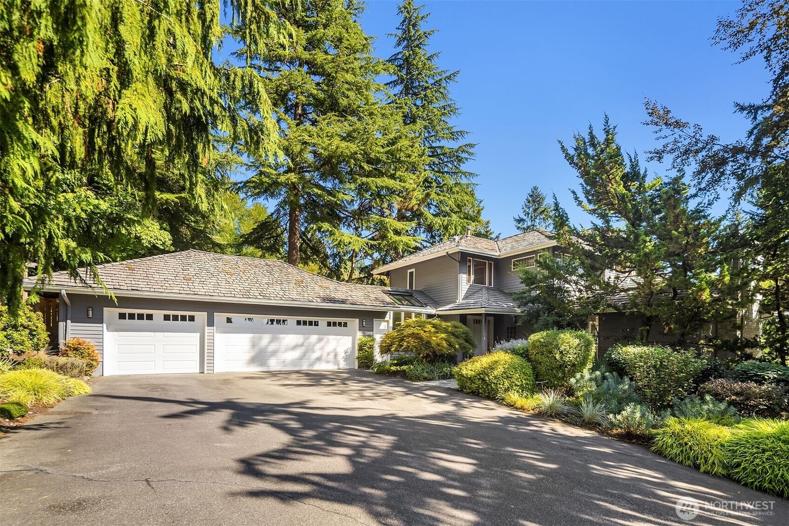 Property Photo: 4911 NE 178th Street WA 98155
