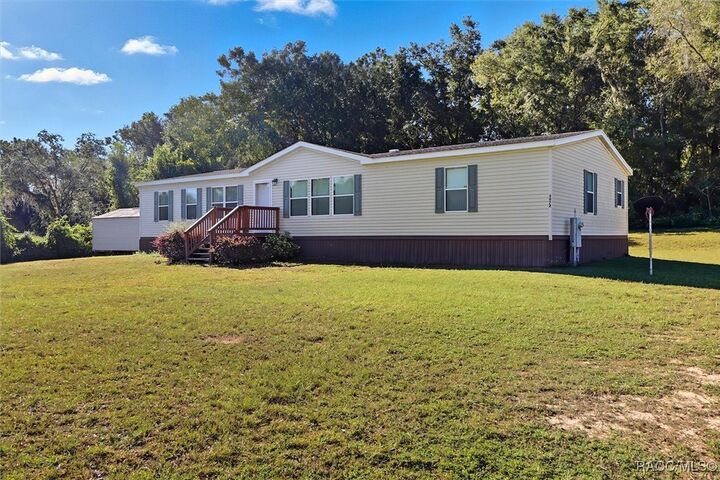 Property Photo: 3972 E Heatherwood Street FL 34452