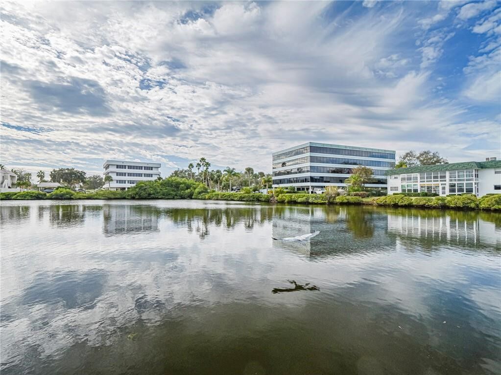 Property Photo: 2800 Indian River Boulevard 1N FL 32960