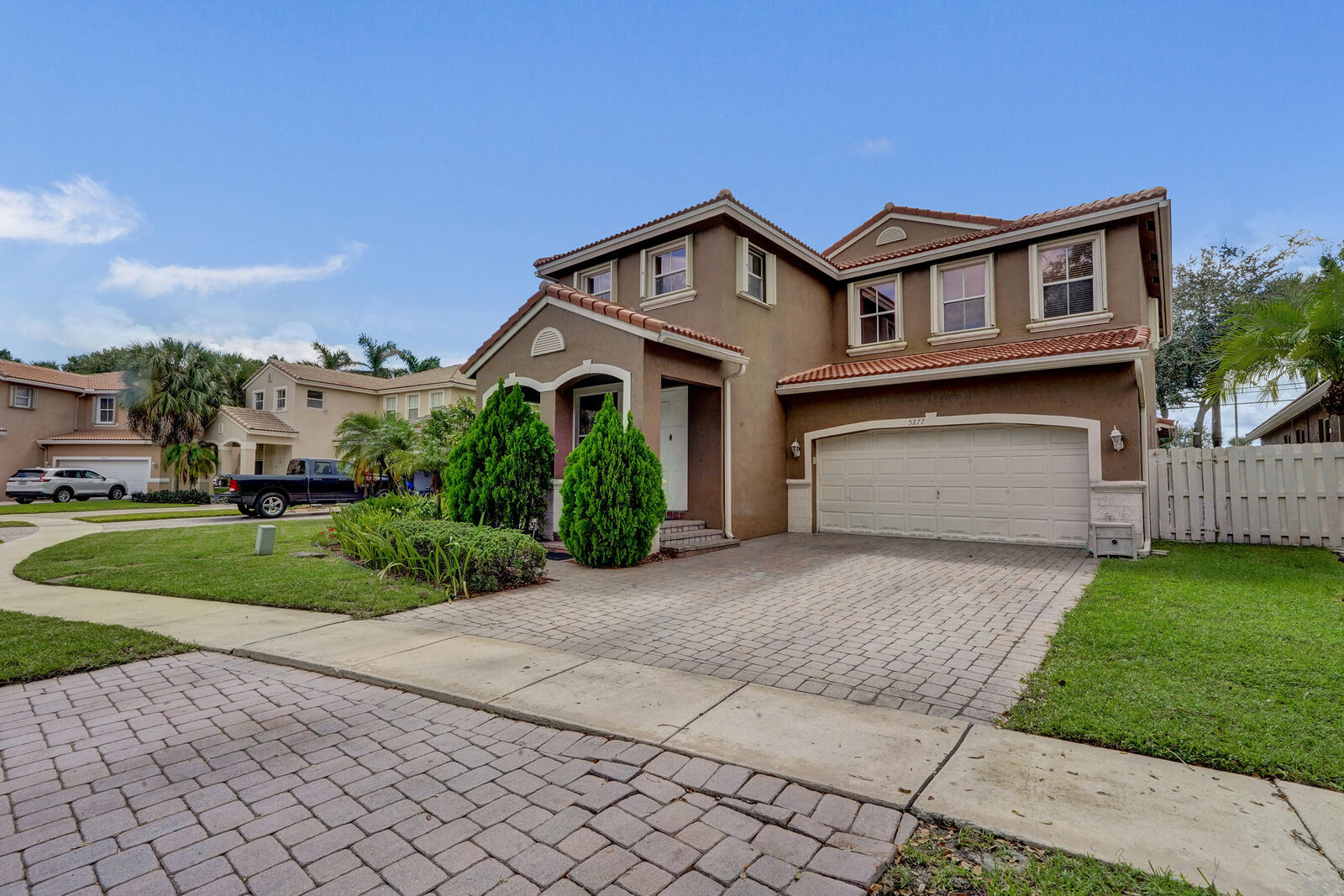 Property Photo:  5277 Sancerre Circle  FL 33463 