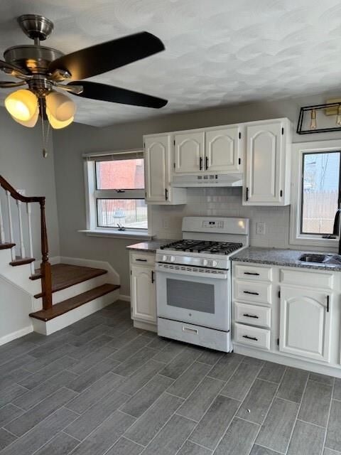 Property Photo: 4 Shaws Lane RI 02809