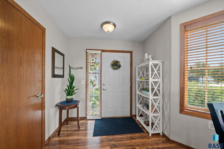 Property Photo:  1508 N Conifer Pl  SD 57107 