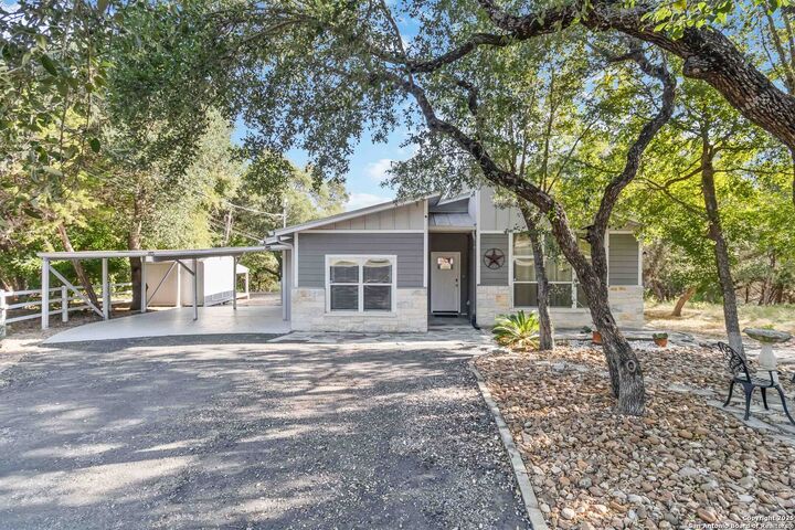 Property Photo:  3091 Lakeview  TX 78133 