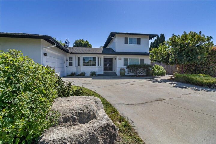 Property Photo: 318 La Jolla Circle CA 93901