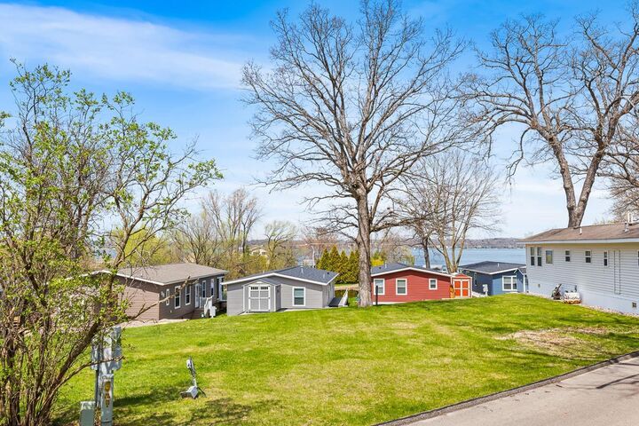 Property Photo:  W1325 Spring Grove Road  WI 54971 