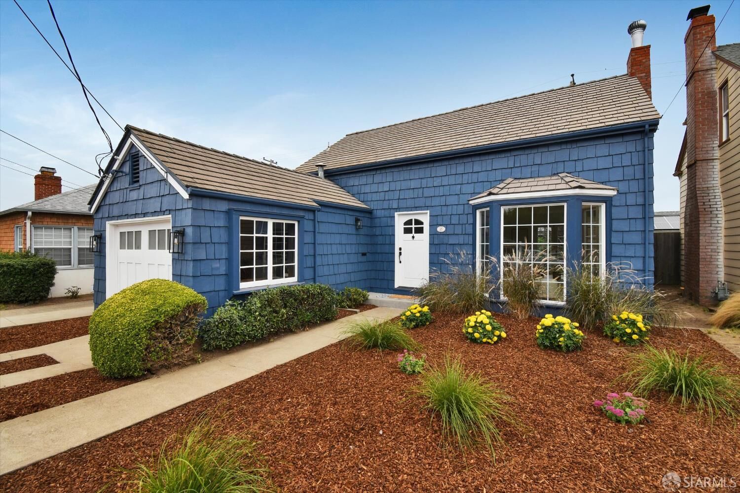 Property Photo:  15 Garden Lane  CA 94015 