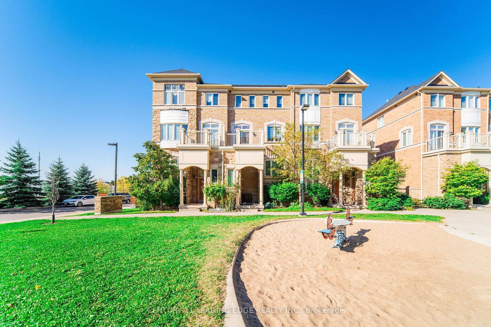 Property Photo:  5 Dearie Lane  ON L3R 2L8 