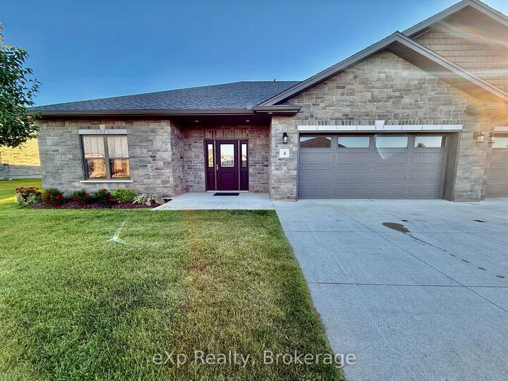 4 - 1050 Waterloo Street  Saugeen Shores ON N0H 2C3 photo
