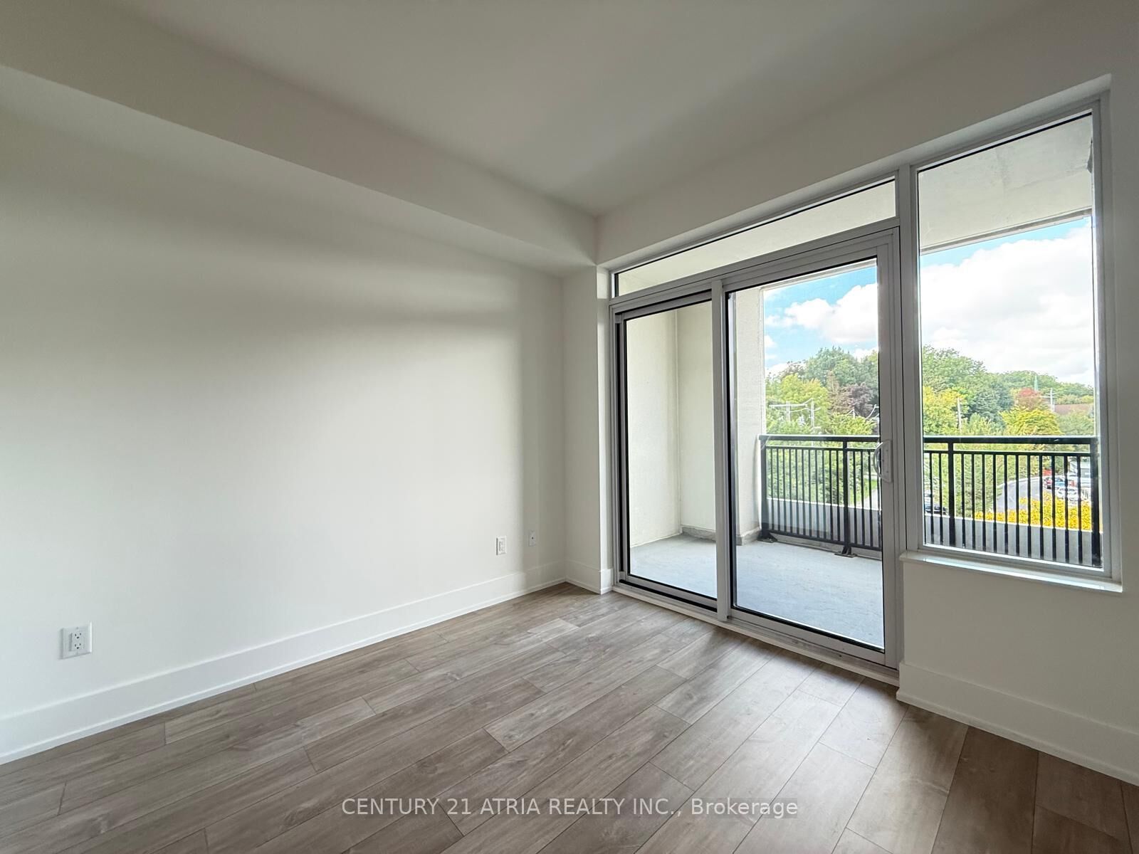 Property Photo:  259 The Kingsway N/A 311  ON M9A 0G2 