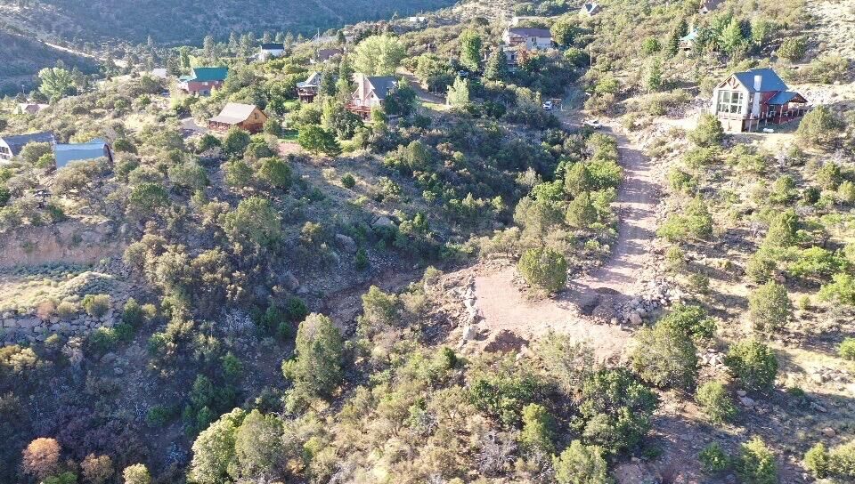 Property Photo:  515 S Oak Ridge Cir  UT 84781 