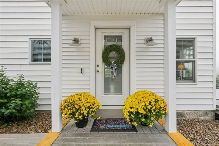 Property Photo:  551 Hickory Grade Rd  PA 15017