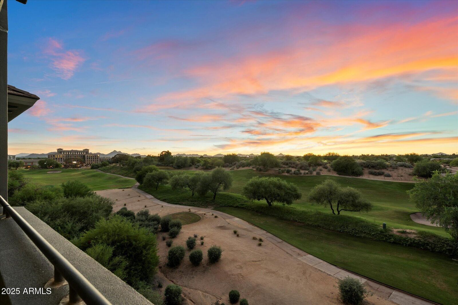 Property Photo:  15802 N 71st Street 501  AZ 85254 