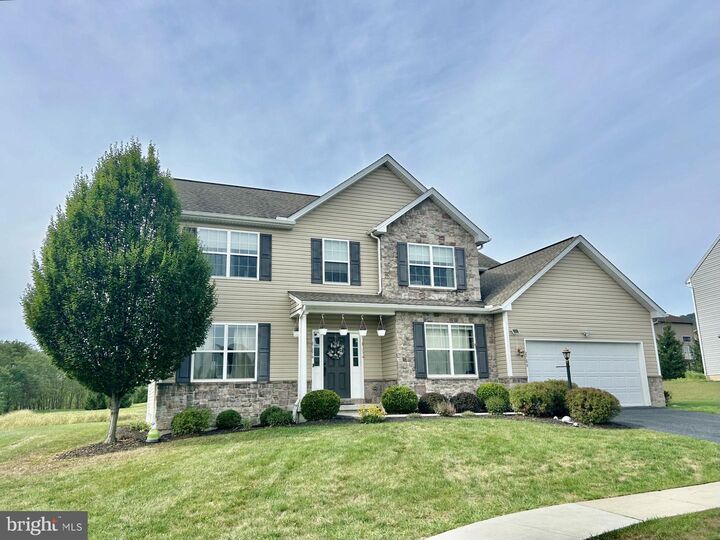 2786 Silver Maple Drive  Harrisburg PA 17112 photo