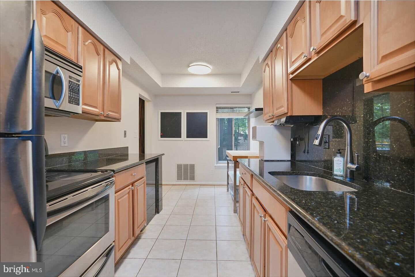 Property Photo:  5802 Nicholson Lane 2-L08  MD 20852 