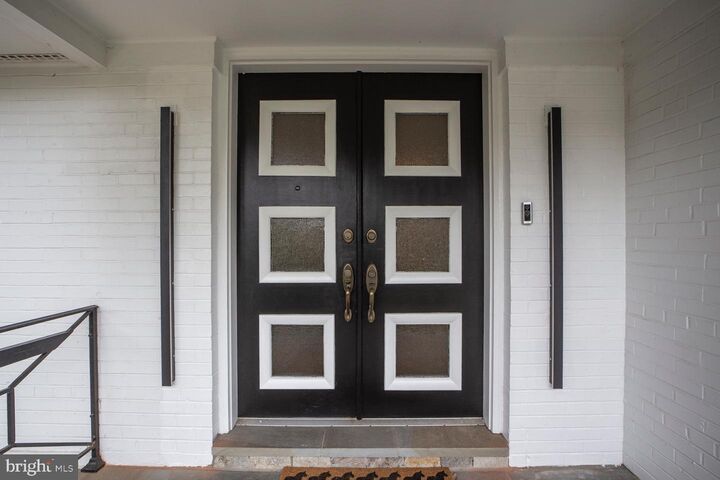 Property Photo:  2824 Ellicott Street NW  DC 20008 