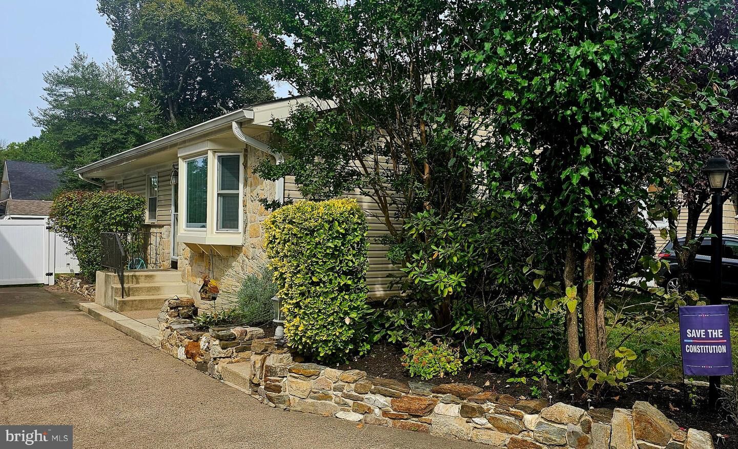 Property Photo:  219 E Madison Avenue  NJ 08108 