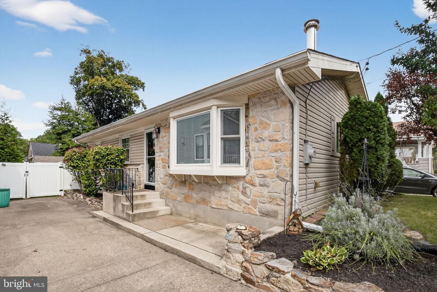 Property Photo:  219 E Madison Avenue  NJ 08108 