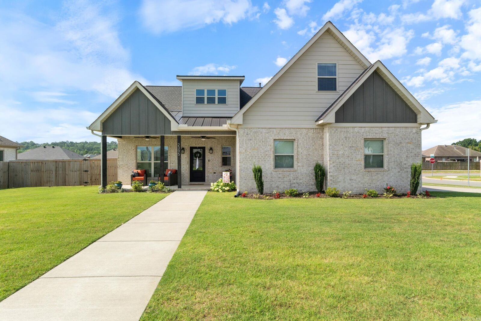 Property Photo:  2395 Bridgegate Drive  AR 72034 